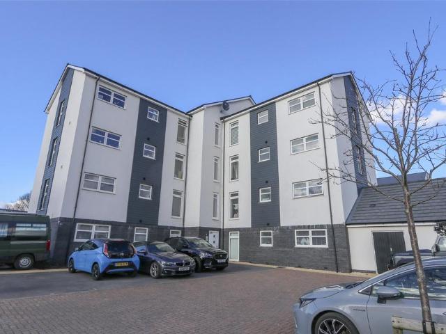 Flat for sale in Charlton Hayes, Patchway