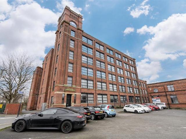 Flat for sale in Bedford, Wigan