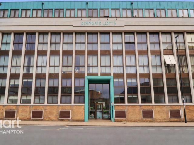 Flat for sale in Semilong, Northampton
