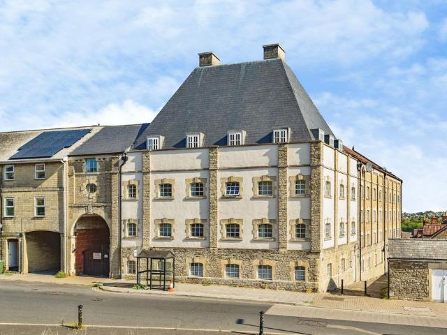 Flat for sale in Frome