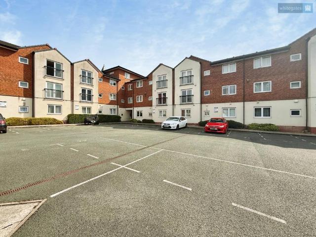 Flat for sale in Hammond Street