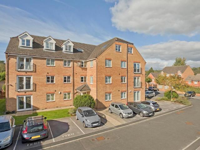 Flat for sale in Ben Rhydding, Ilkley