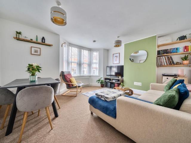 Flat for sale in Feckenham, City Of Bristol