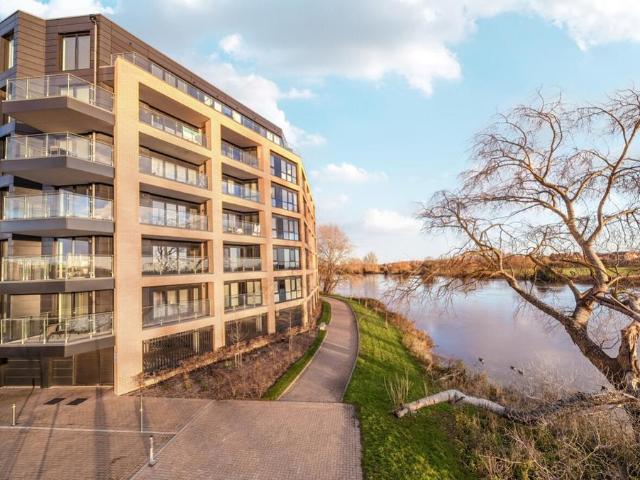 Flat for sale in Haddon, East Midlands