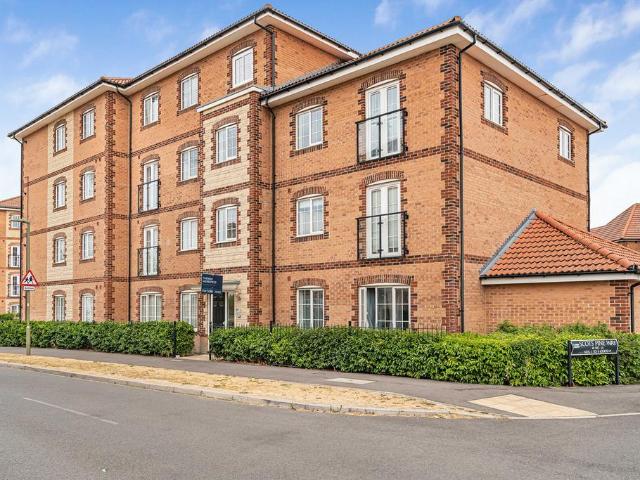Flat for sale in Berrick Salome, Oxfordshire