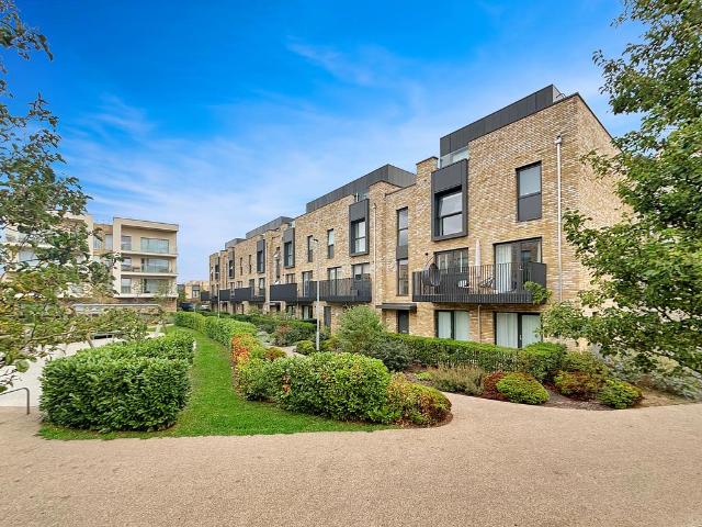 Flat for sale in Trumpington, Cambridge