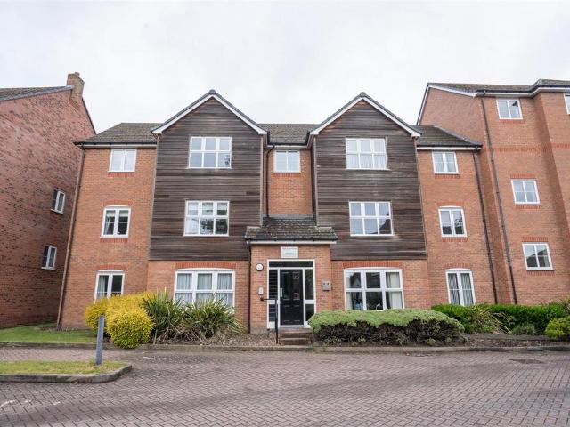 Flat for sale in Fazeley, Boley Park