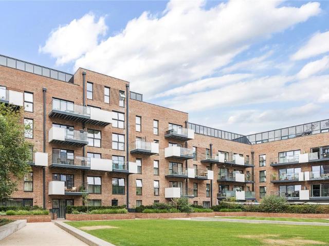 Flat for sale in Greater London