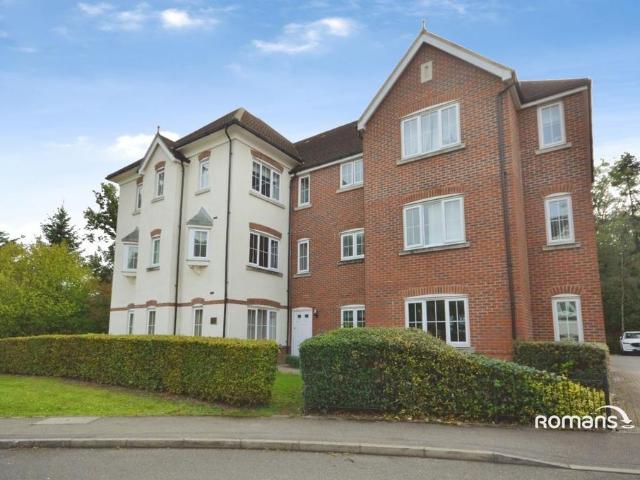 Flat for sale in Basingstoke, Basingstoke and Deane