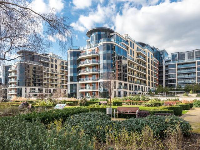 Flat for sale in Imperial Wharf, Greater London