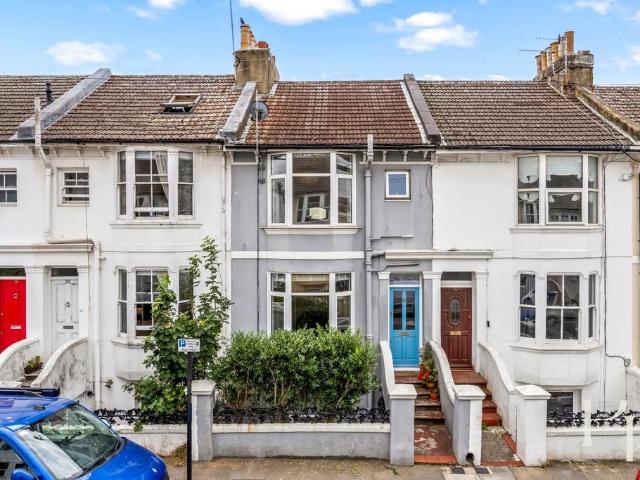 Flat for sale in Aldrington