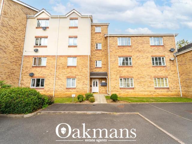 Flat for sale in Causeway Green, West Midlands