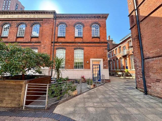 Flat for sale in Edgbaston, West Midlands