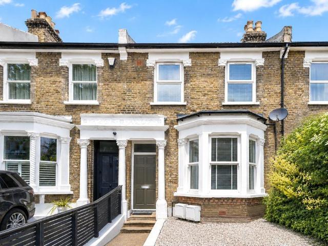 Flat for sale in East Dulwich, Isle Of Man