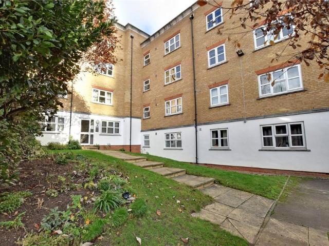 Flat for sale in Greenwich Town Centre, Greater London
