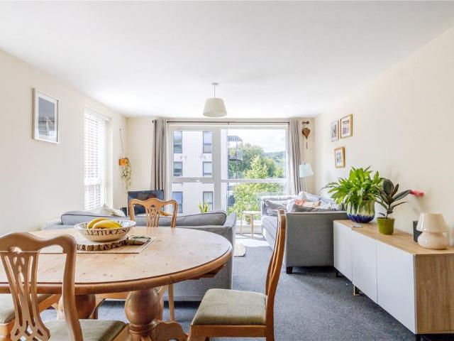 Flat for sale in Feckenham, City Of Bristol