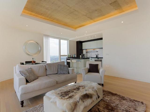 Flat for sale in St. George in the East, Wapping