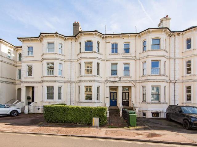 Flat for sale in St James, Sandown Park