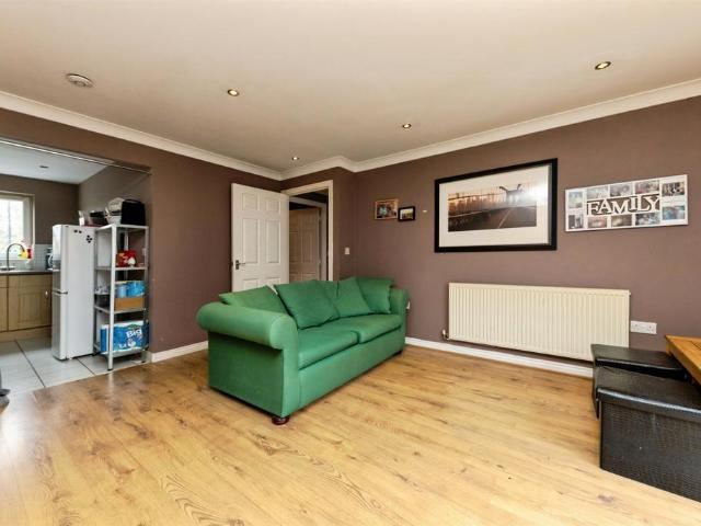Flat for sale in Stanborough, Welwyn Hatfield