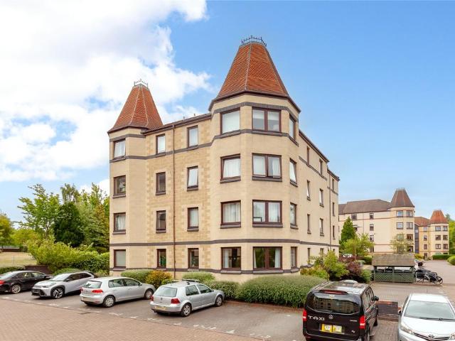 Flat for sale in Shaftesbury Park Colonies, Merchiston