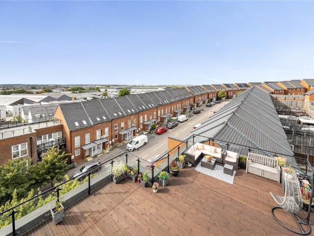 Flat for sale in London Borough of Bexley, Greater London
