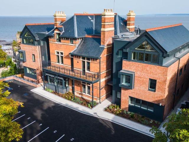 Flat for sale in Penarth, Wales