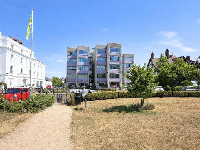 Flat for sale in Anglesey, Middlecroft
