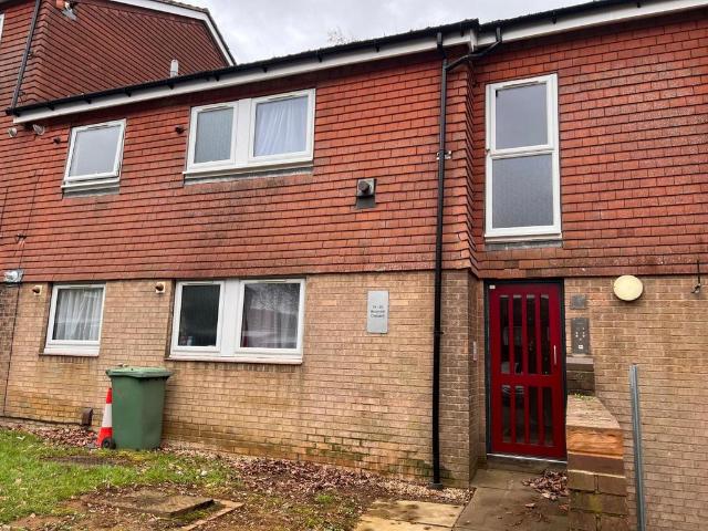 Flat for sale in Southfields, Northampton