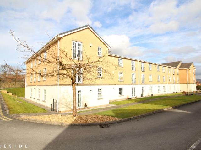 Flat for sale in Burnedge, Greater Manchester