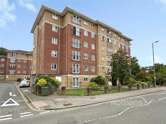 Flat for sale in Farnborough, Hampshire