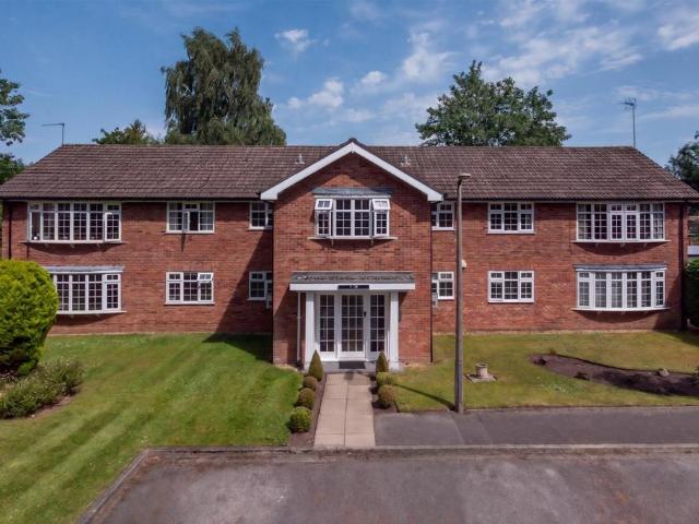 Flat for sale in Trafford Park, Greater Manchester
