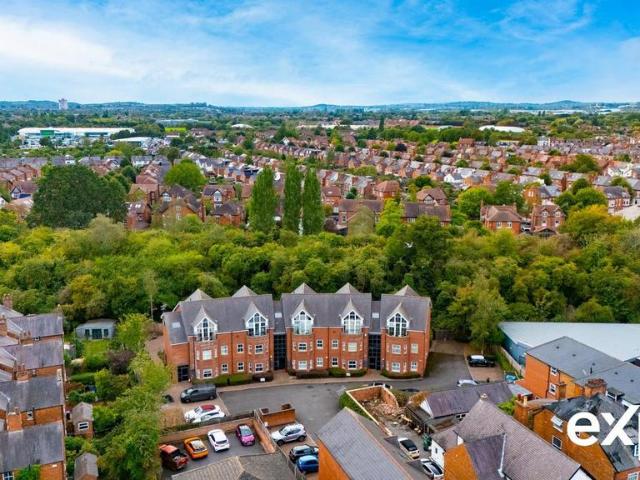 Flat for sale in West Bridgford, Rushcliffe