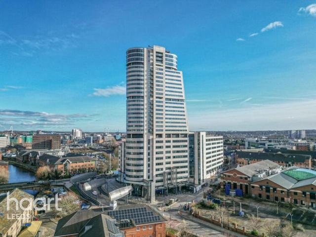 Flat for sale in Holbeck, West Yorkshire