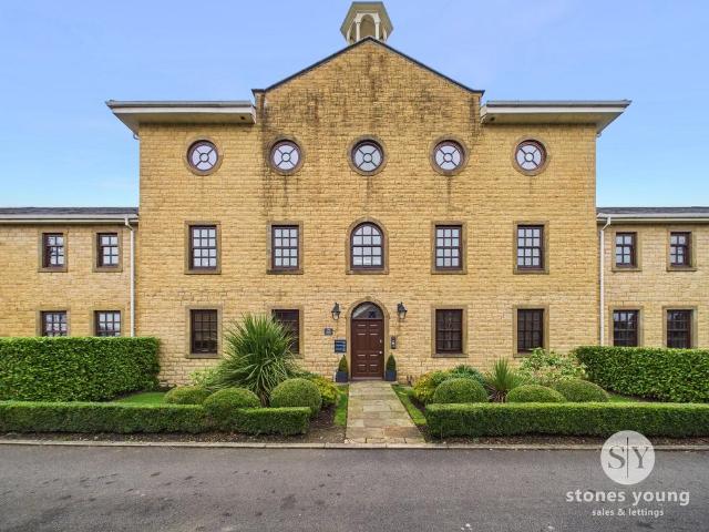 Flat for sale in Paradise, Lancashire