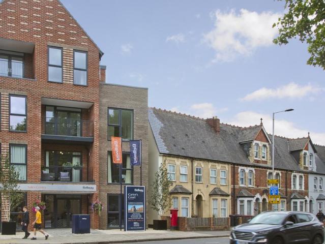 Flat for sale in Reading