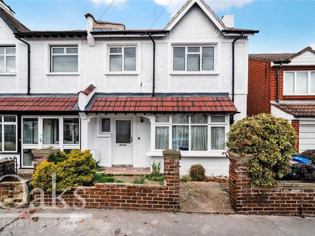 Flat for sale in London Borough of Croydon, Greater London