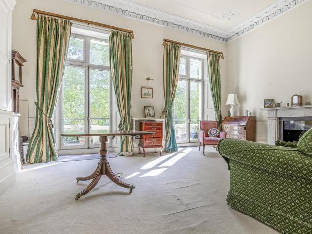 Flat for sale in Pimlico, Isle Of Man