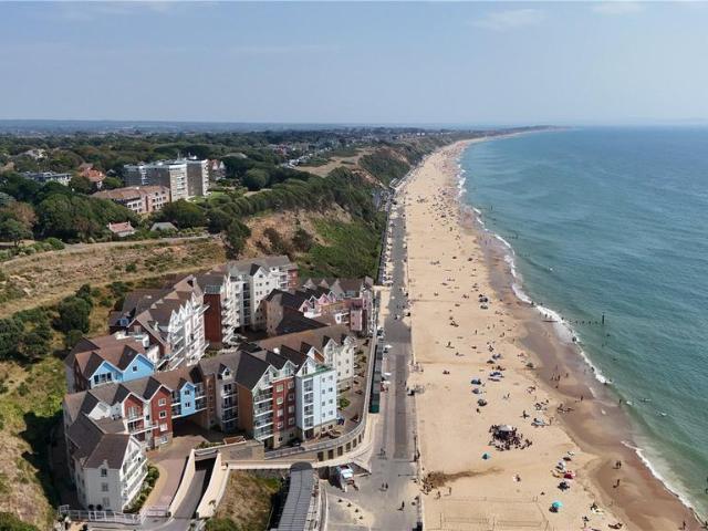 Flat for sale in Boscombe, Bournemouth