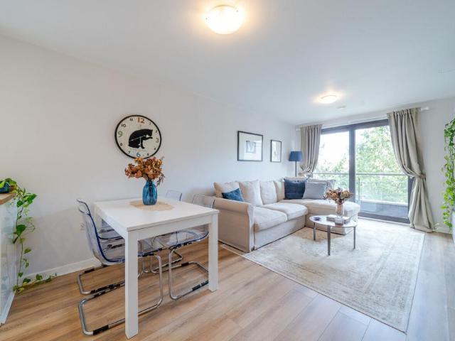 Flat for sale in Putney, Greater London
