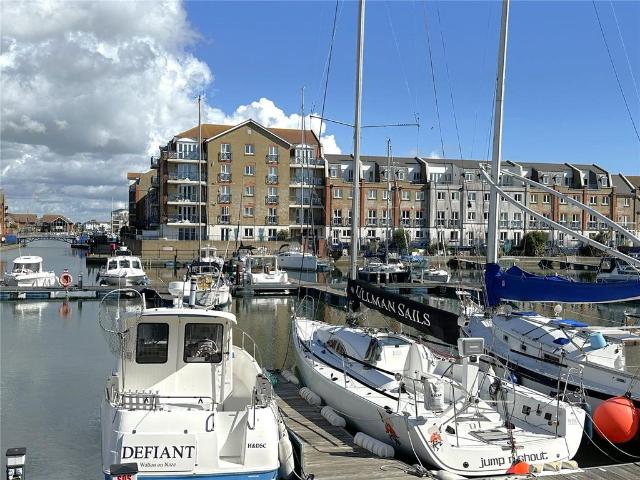 Flat for sale in Sovereign Harbour, Eastbourne