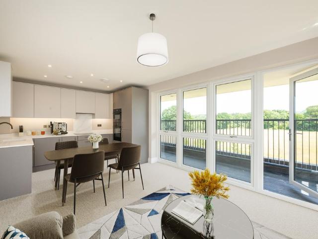 Flat for sale in Esher, Surrey