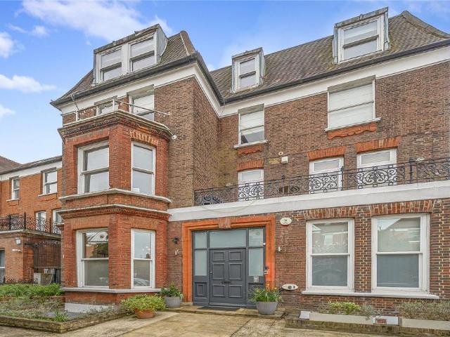 Flat for sale in South Hampstead, Greater London