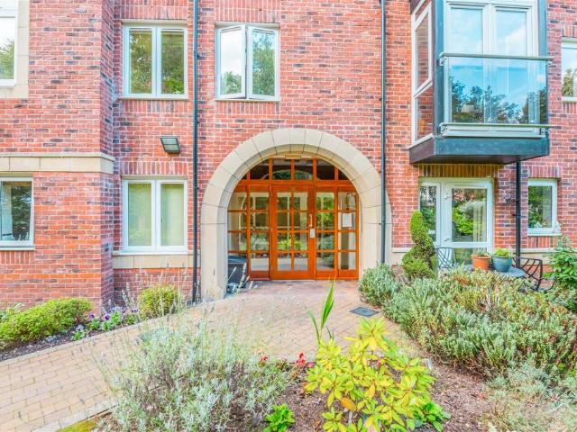 Flat for sale in Trafford Park, Greater Manchester