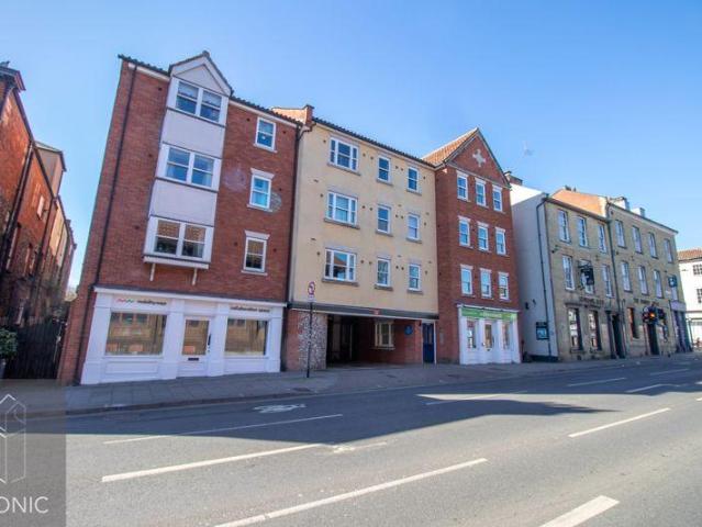 Flat for sale in Heigham Grove, East Bank