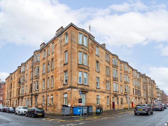 Flat for sale in Govanhill, Glasgow