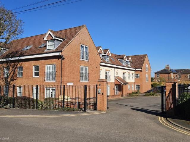 Flat for sale in Barton In Fabis, East Midlands