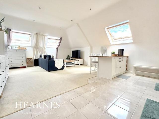 Flat for sale in Penn Hill, Poole