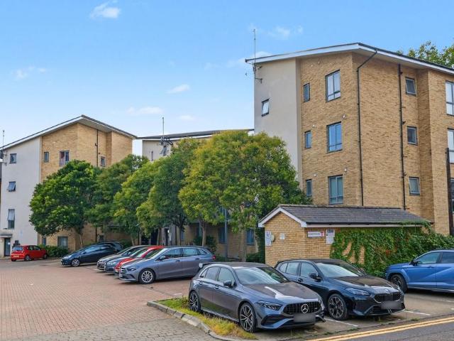 Flat for sale in Moulsham, Chelmsford