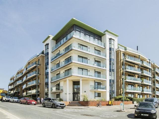 Flat for sale in Boscombe, Bournemouth