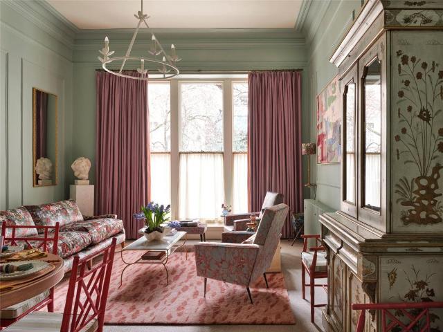 Flat for sale in Bayswater, Greater London